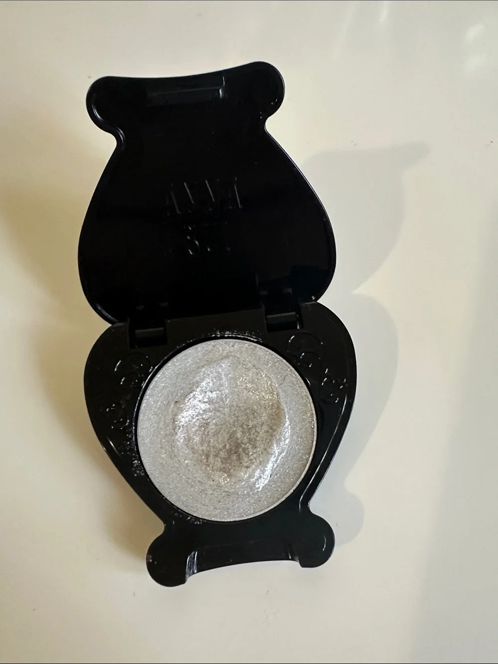 Pre-owned Anna Sui Glittering Eye Color